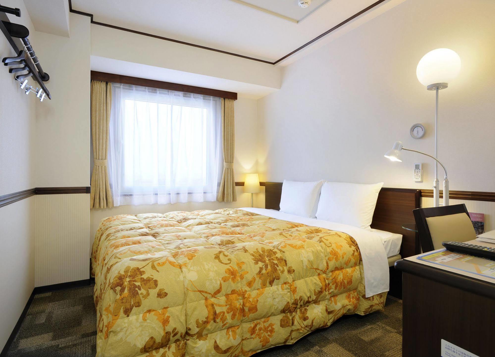 Toyoko Inn Gifu-Hashima-Eki Shinkansen Minami-Guchi Hashima  Zewnętrze zdjęcie